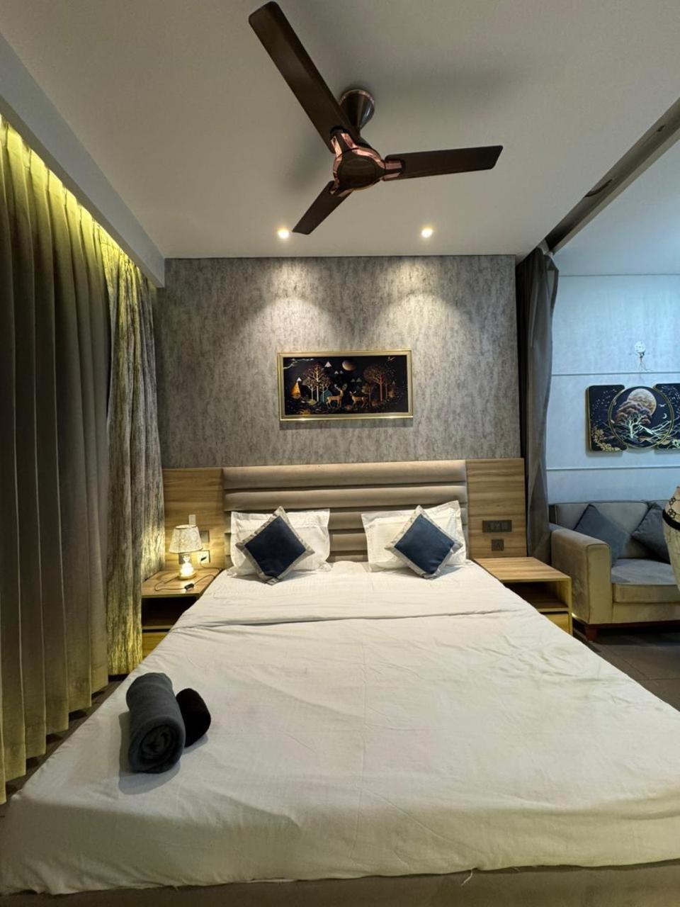 Supernova Noida *