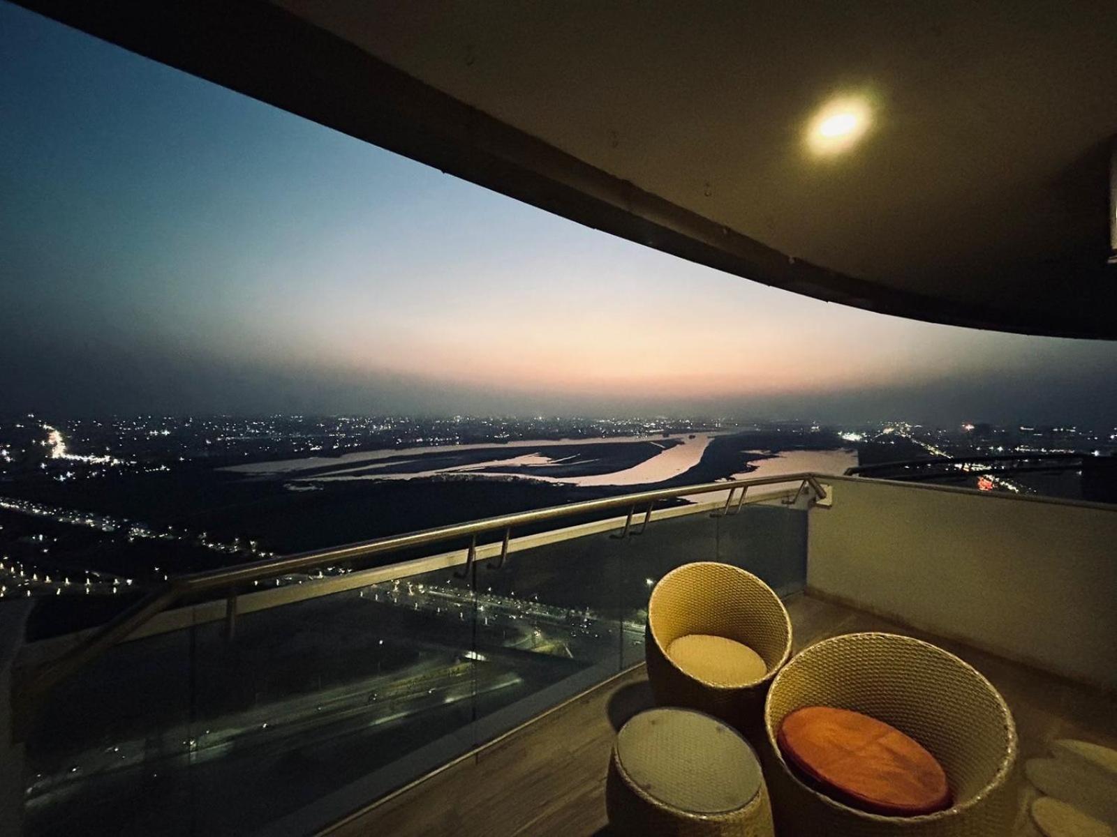 Supernova Noida Bed & Breakfast
